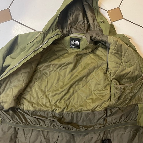 The North Face Jacket - Picture 7 of 7